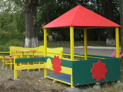 Дитячі ігрові будиночки