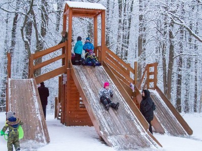 Дитячі зимові гірки